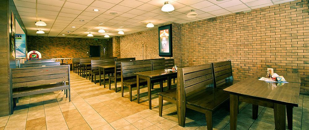 Hotel Lineas Presov Ngoại thất bức ảnh